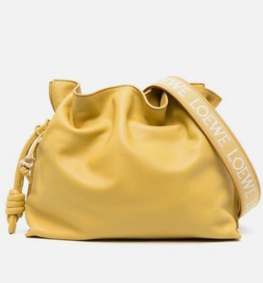 Loewe Flamenco clutch包