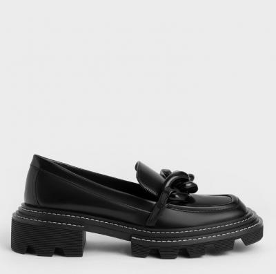 黑色Mocassins鞋