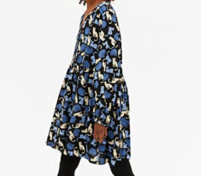 蓝色猫猫印花裙