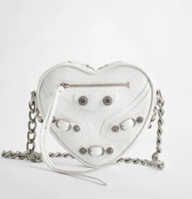 Balenciaga爱心机车包