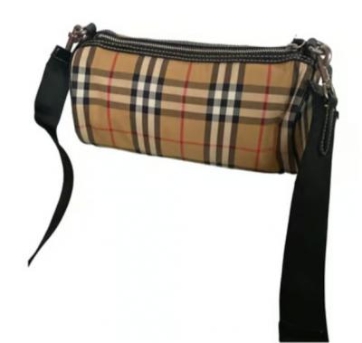 Burberry 小枕头包
