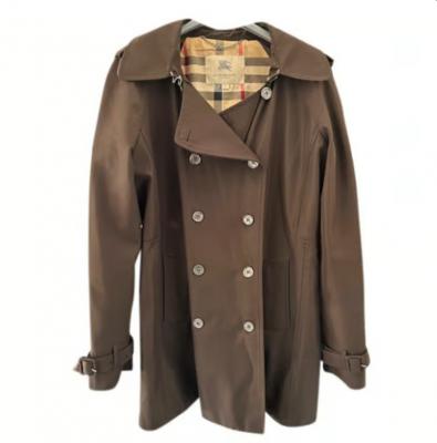 Burberry短款风衣