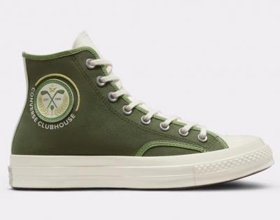 Chuck 70 Clubhouse
