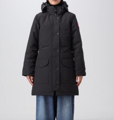 加拿大鹅羽绒服