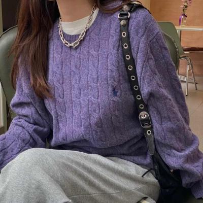 绞花针织羊毛圆领毛衣
