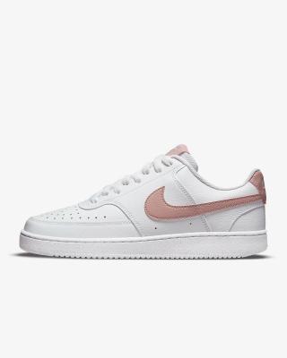 Nike Court 豆沙色