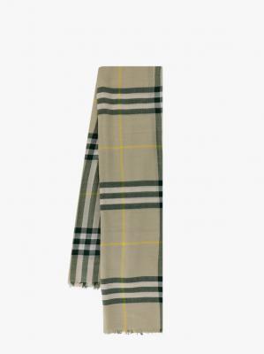 Burberry格纹围巾
