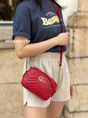 Gucci 双G Marmont 相机包新年红