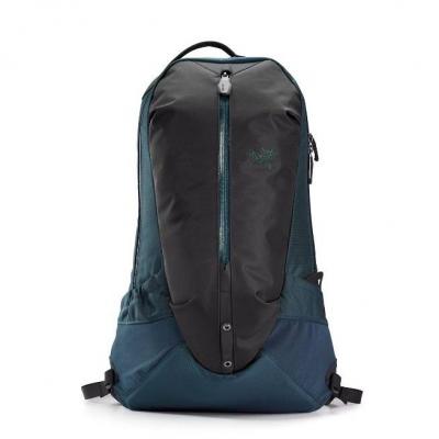 Arro 22双肩包
