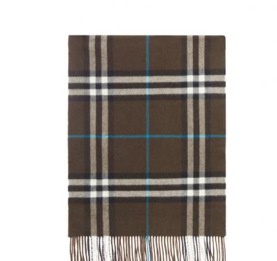 Burberry 格纹围巾