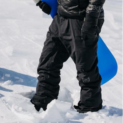 [ak] Summit GORE-TEX 黑色滑雪裤