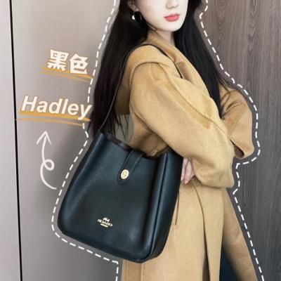 Hadley 单肩包