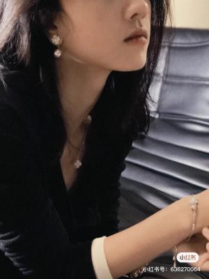 四叶草珍珠耳环