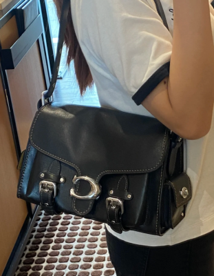 Coach Cargo 单肩包