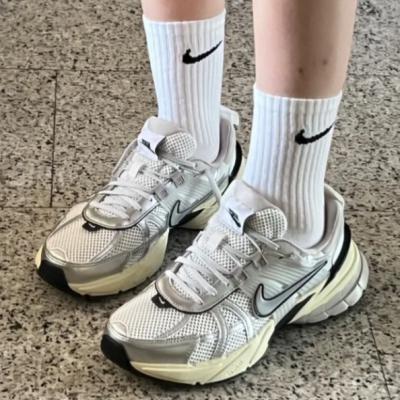 Nike V2K 老爹鞋
