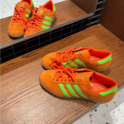 Adidas 运动鞋