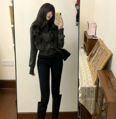 ACNE STUDIOS牛仔裤
