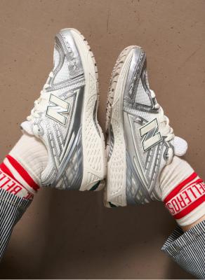 New Balance 1906