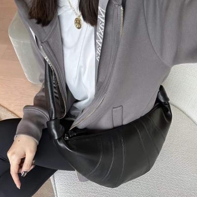 Lemaire 中号牛角包