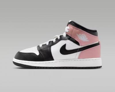 AJ1 Mid 黑粉