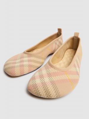 Burberry格纹平底鞋