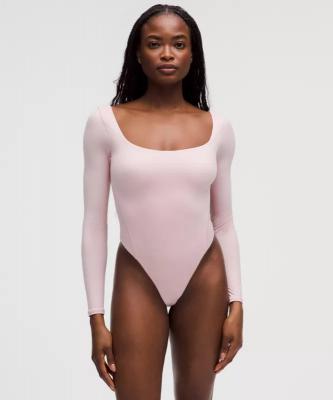 方领连体衣