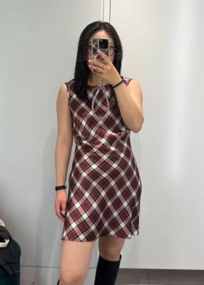 格子连衣裙