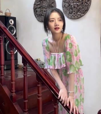 Midi Georgette 褶裥连衣裙