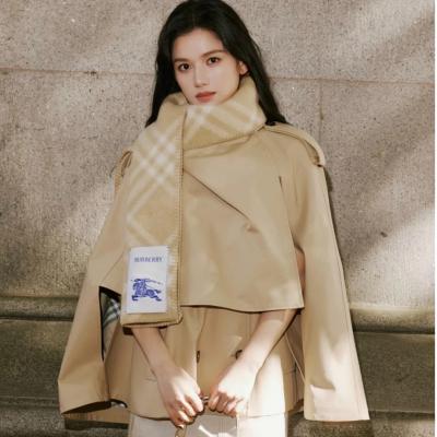 Burberry 双排扣风衣夹克