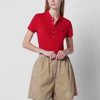 红色POLO衫