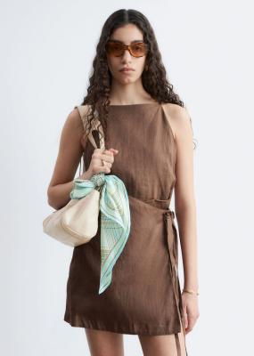 亚麻连衣裙