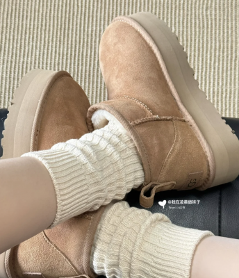 Classic Mini 女士厚底靴