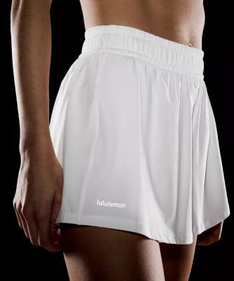 Lululemon Pace Crush 高腰短裤 2.5英寸