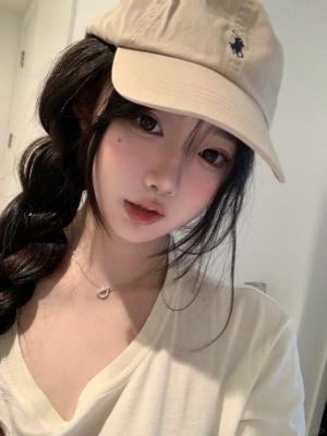 鸭舌帽