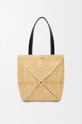 Loewe Puzzle Fold 中号拉菲草托特包