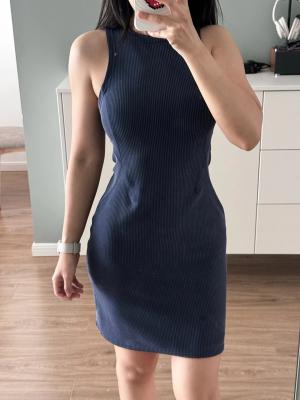 Lululemon Slim-Fit 罗纹连衣裙