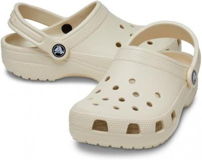 Crocs 奶油色洞洞鞋