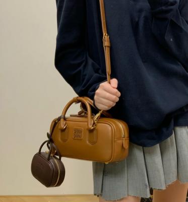 Arcadie 女士麂皮手提包