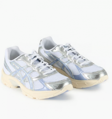 ASICS运动鞋