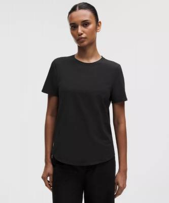 Lululemon Love 圆领T恤