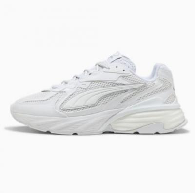 PUMA Fade 运动鞋