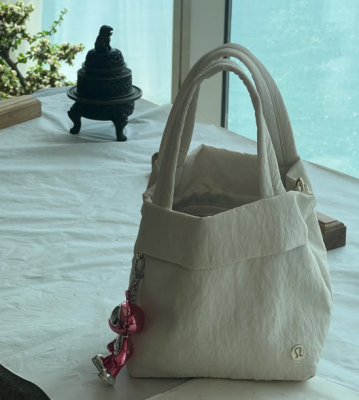 On My Level 托特包 20L