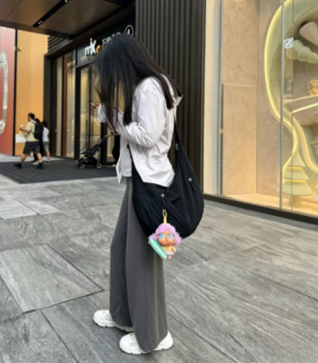 Pleated Shoulder Bag 10L