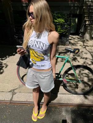 Banana图案背心