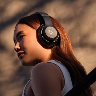 Beats Studio Pro 无线降噪耳机