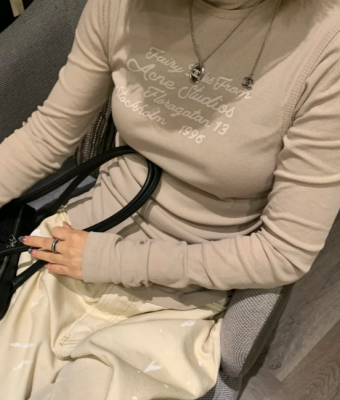 印花棉混纺T恤 层叠设计