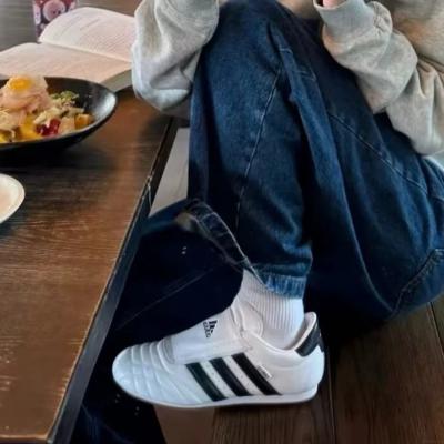 adidas 跆拳道鞋 白色