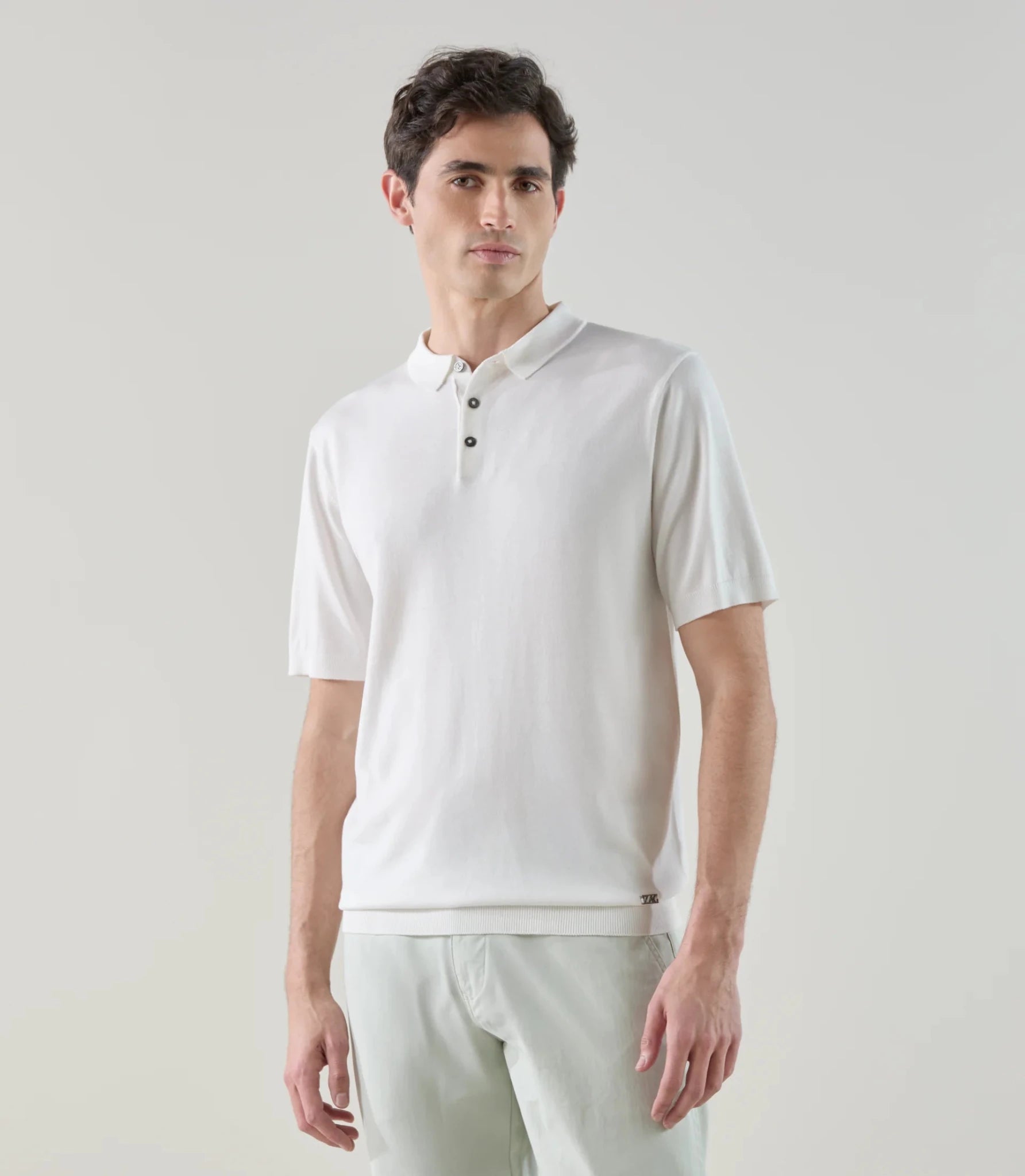 米白色Polo衫