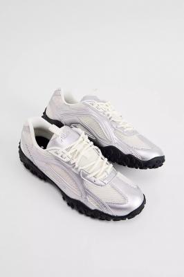 FILA 银色训练鞋