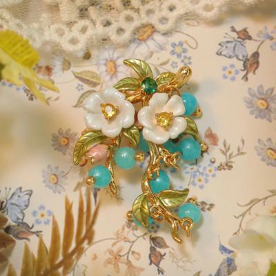 蓝莓花胸针